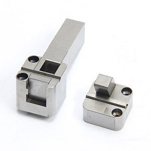 Пластиковая впрыска C.SU 1,2344 отлила твердость в форму частей 56HRC